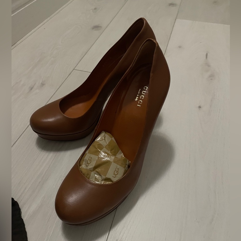 Gucci shoes